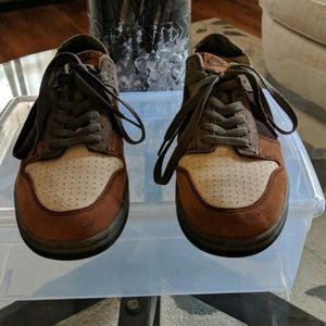 Nike Dunk Low Sneakers